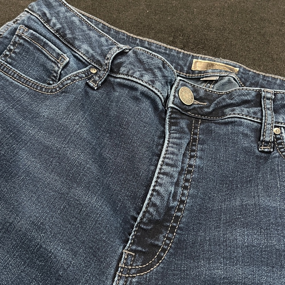 Kut from the Kloth Indigo Straight Leg Jeans